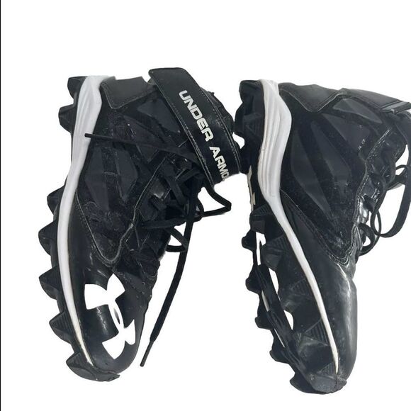 Under Armour Men's 12 UA Hammer
Mid RM Sneaker Cleats - Picture 1 of 4